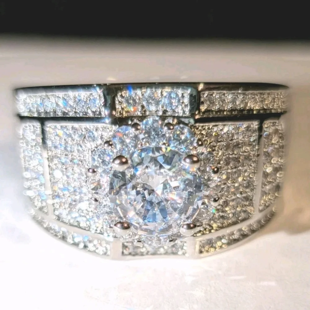 Elegant Men's 4 Ct Lab Created Diamond Blinged Out 925 Silver Wedding Band